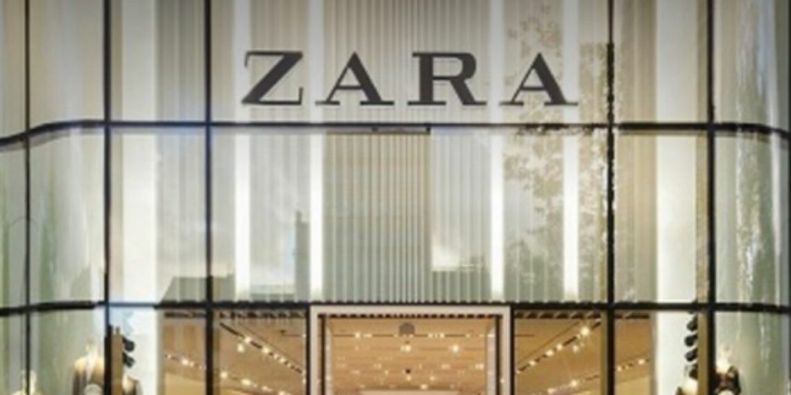 Zara ofrece un pantalón de lentejuelas para Navidad que compran mujeres de todas las edades