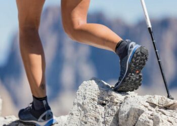 Las zapatillas ultraligeras de Decathlon perfectas para montaña o trekking