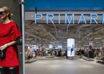 Primark tiene el vestido rojo ideal que nos favorece a todas