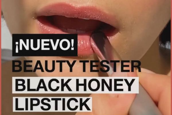 Clinique sortea 10 brillos de labios Black Honey