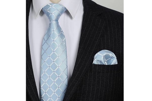 Amazon tiene un combo de corbata y pañuelo con más de 30 tonalidades y miles de valoraciones positivas
