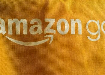 Amazon tiene un combo de corbata y pañuelo con más de 30 tonalidades y miles de valoraciones positivas