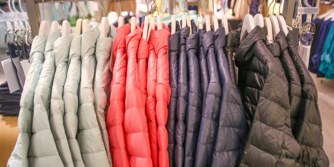 La solución al frío sin sacrificar el estilo es esta chaqueta acolchada de Primark