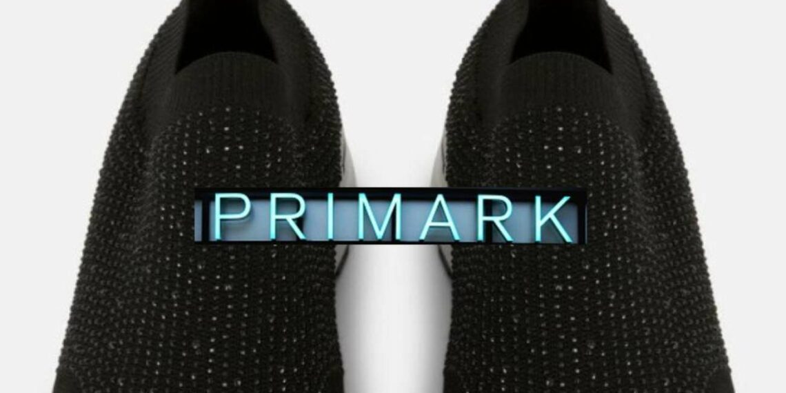 Las zapatillas sin cordones con strass de Primark