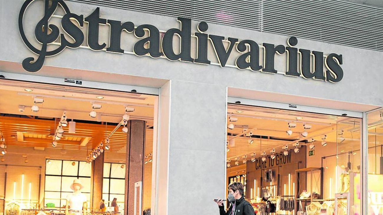 El Vestido midi de Stradivarius por menos de 20€