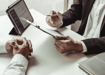 CaixaBank lanza 72 nuevas ofertas de empleo con horarios flexibles y opción de teletrabajo