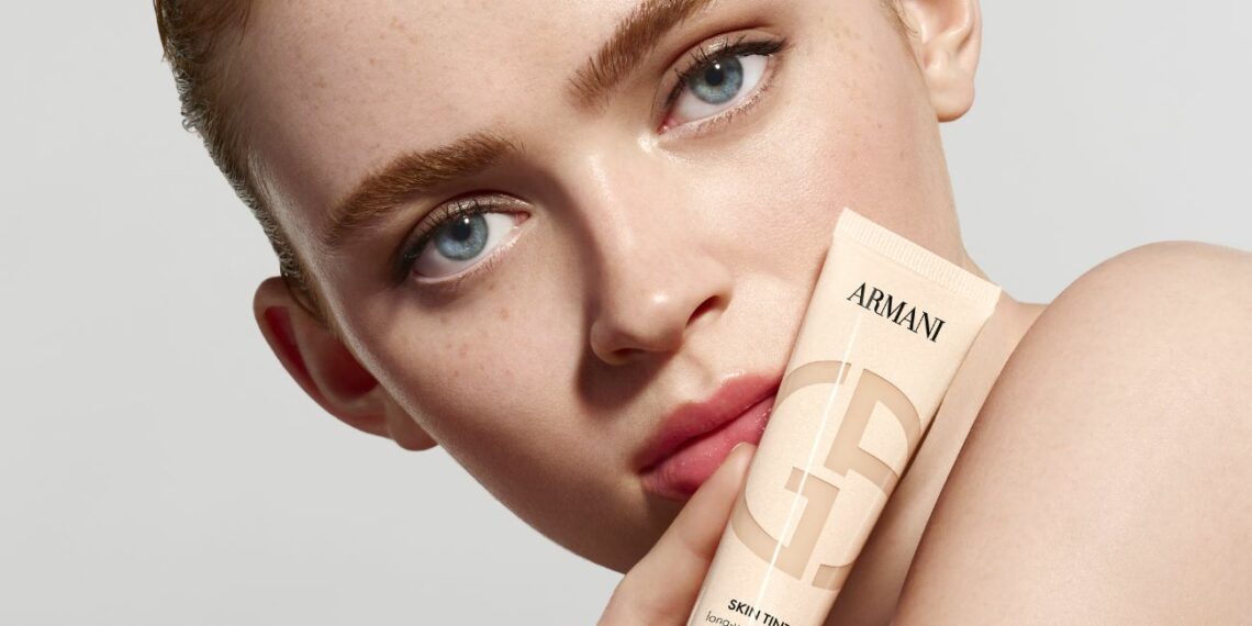 Cómo conseguir la muestra gratis de la base Skin Tint de Armani Beauty