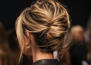 Adiós al peinado tirante: el French Twist y los recogidos desenfadados marcan tendencia este año