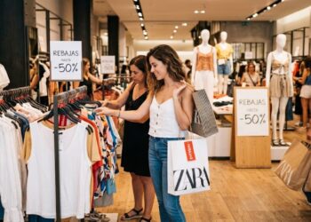 Zara lanza sus últimas rebajas de julio